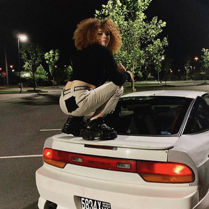 欧美熟妇与小伙子mature
